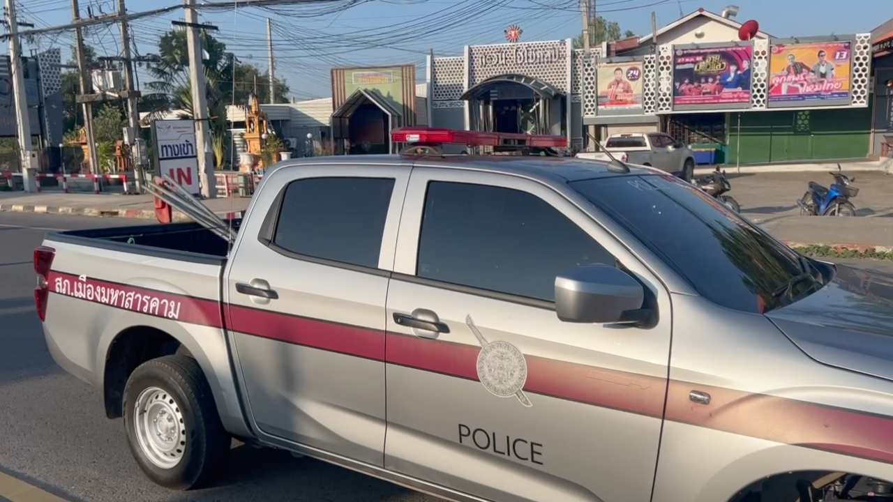 เดือดกลางดึก มือปืนขับกระบะกราดยิงหน้าผับที่มหาสารคาม หนุ่มวัยรุ่นตาย 1