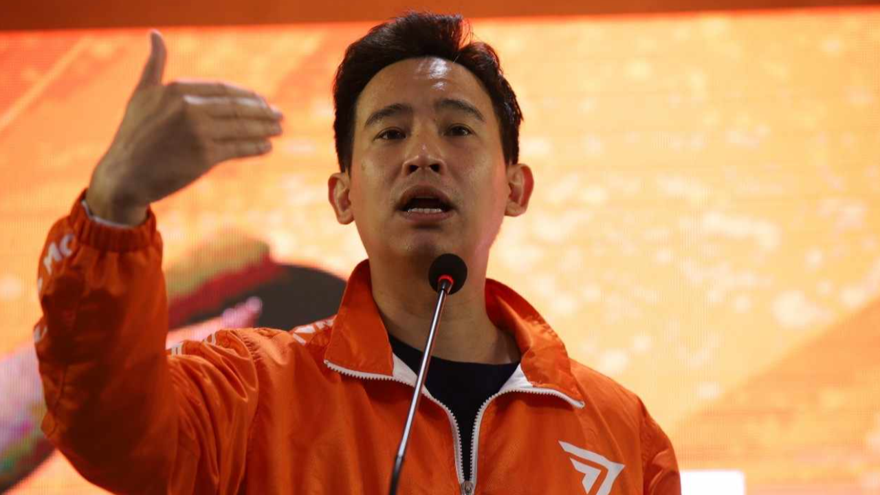 ก้าวไกล ประกาศถ้าได้เป็นรัฐบาล ค่าแรงขั้นต่ำต้องขึ้นทันที 450 บาท