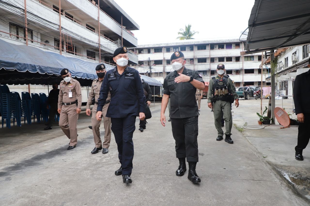 คดีคาร์บอมบ์แฟลต ตร.เมืองนราฯ คืบหน้ามาก คาดออกหมายจับคนร้ายเร็วๆ นี้