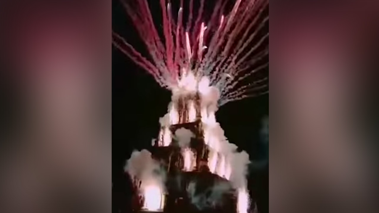 สำนักศิลปากร ตรวจสอบหลังดราม่าจุดพลุพระธาตุเจดีย์เหลี่ยม พบแค่คราบเขม่า