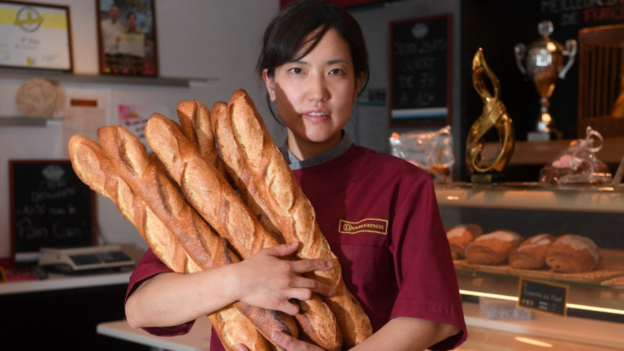  ยูเนสโกขึ้นทะเบียนขนมปัง "บาแก็ต" ของฝรั่งเศส เป็นมรดกโลกด้านวัฒนธรรม