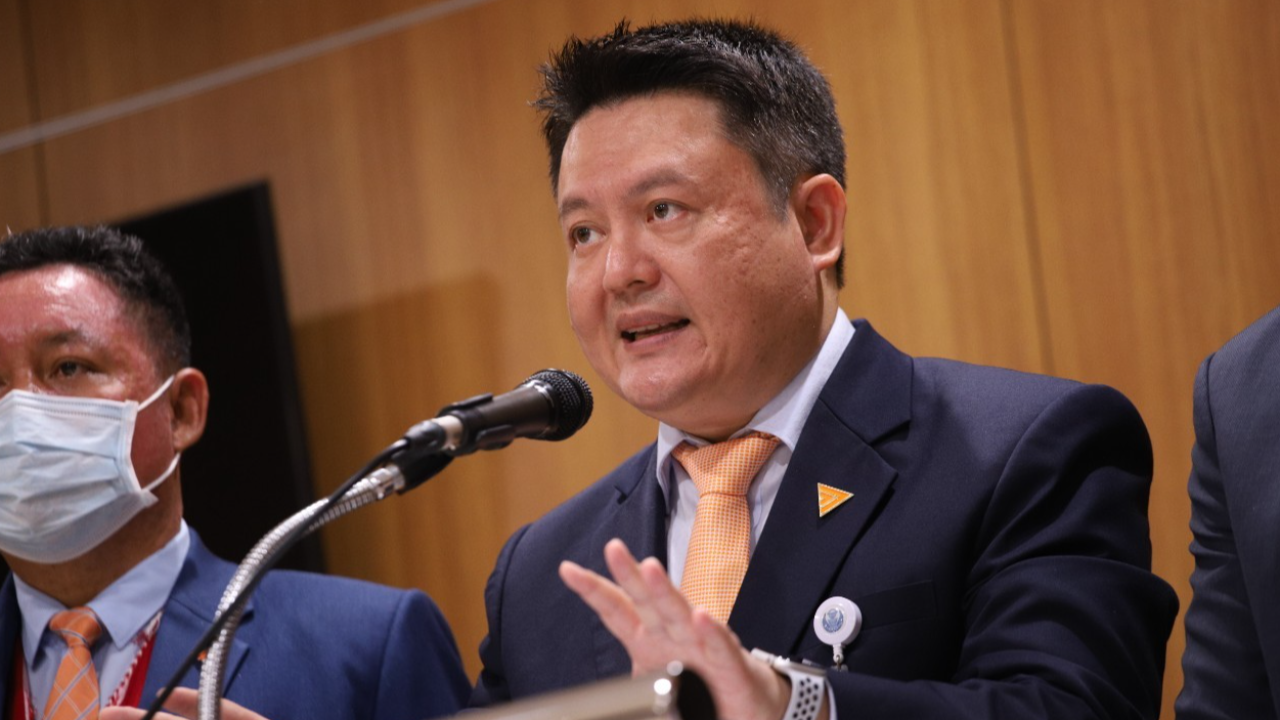 ก้าวไกล ผิดหวัง ส.ส.รัฐบาล ขวางสภาตรวจสอบ รถไฟฟ้าสายสีส้ม หวังฟันส่วนต่าง