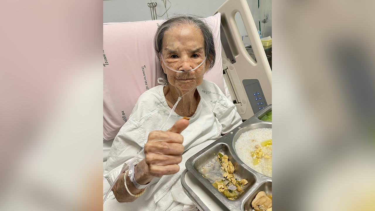 อ้อย จิระวดี สงสาร คุณยายมารศรี เข้า รพ. แต่หาห้องเดี่ยวให้ไม่ได้