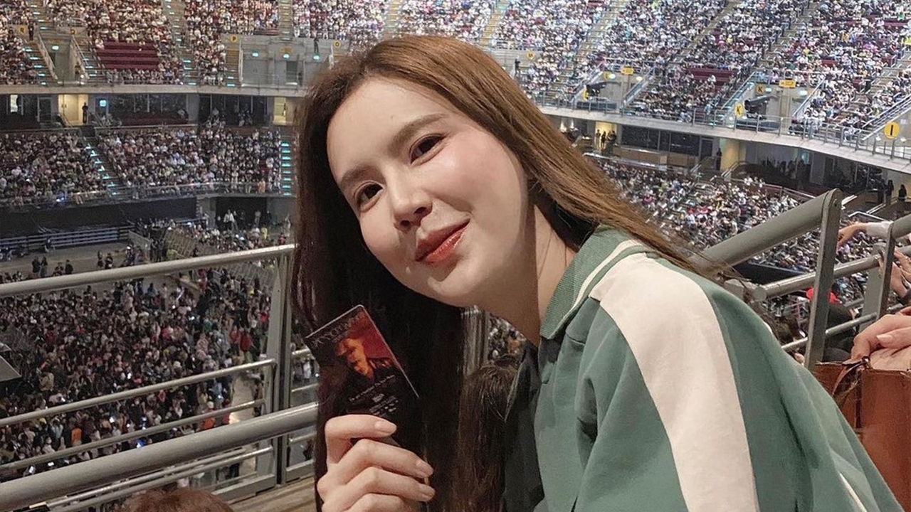 เจี๊ยบ พิจิตตรา โดนอวยยศ หลังกดบัตรด้วยช่องทางธรรมชาติไปดูคอนเสิร์ต แจ็คสัน