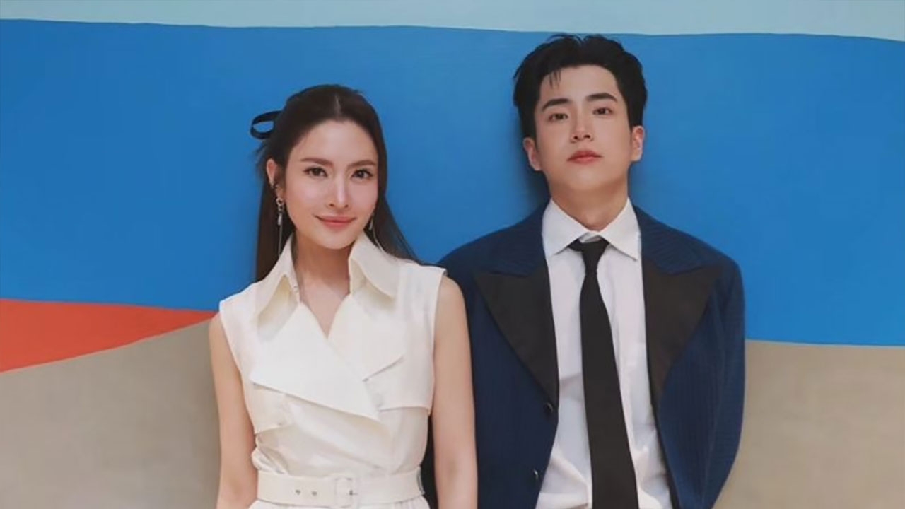 นนกุล เคียงข้าง แอฟ-ทักษอร ไปให้กำลังใจ น้องปีใหม่ แสดงละครเวทีครั้งแรก