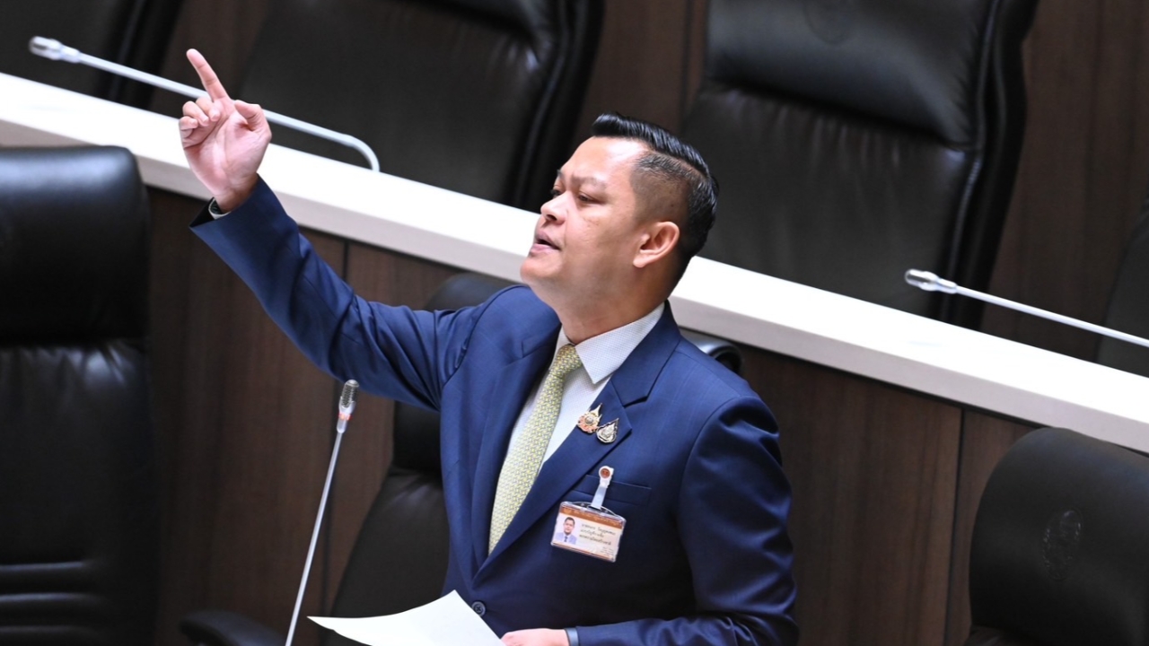 “ธนกร” ลั่นเจอผมแน่ ถ้าพรรคประชาชนไม่ลดเพดานแก้ ม.112 คนรักสถาบันฯ ไม่ยอม