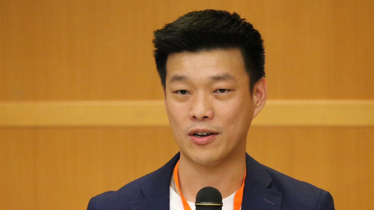 “เท้ง ณัฐพงษ์” รับยังไม่ดีพร้อมนั่งหัวหน้าพรรคประชาชน แต่พร้อมพัฒนาตนเอง