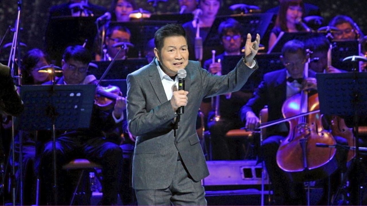 เปิดประวัติ ชรินทร์ นันทนาคร ศิลปินแห่งชาติ ปี 2541 มีผลงานเพลงมากมาย