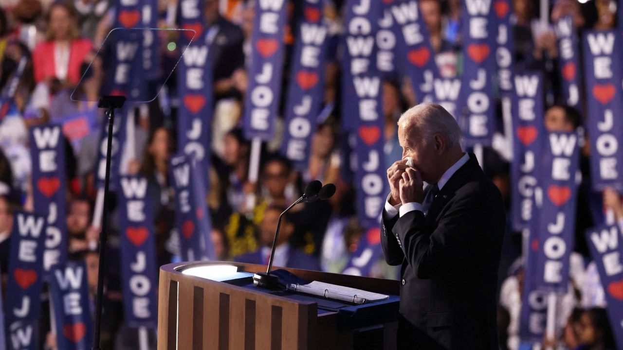 เลือกตั้งสหรัฐฯ: "โจ ไบเดน" เช็ดน้ำตา กล่าวอำลาเดโมแครต