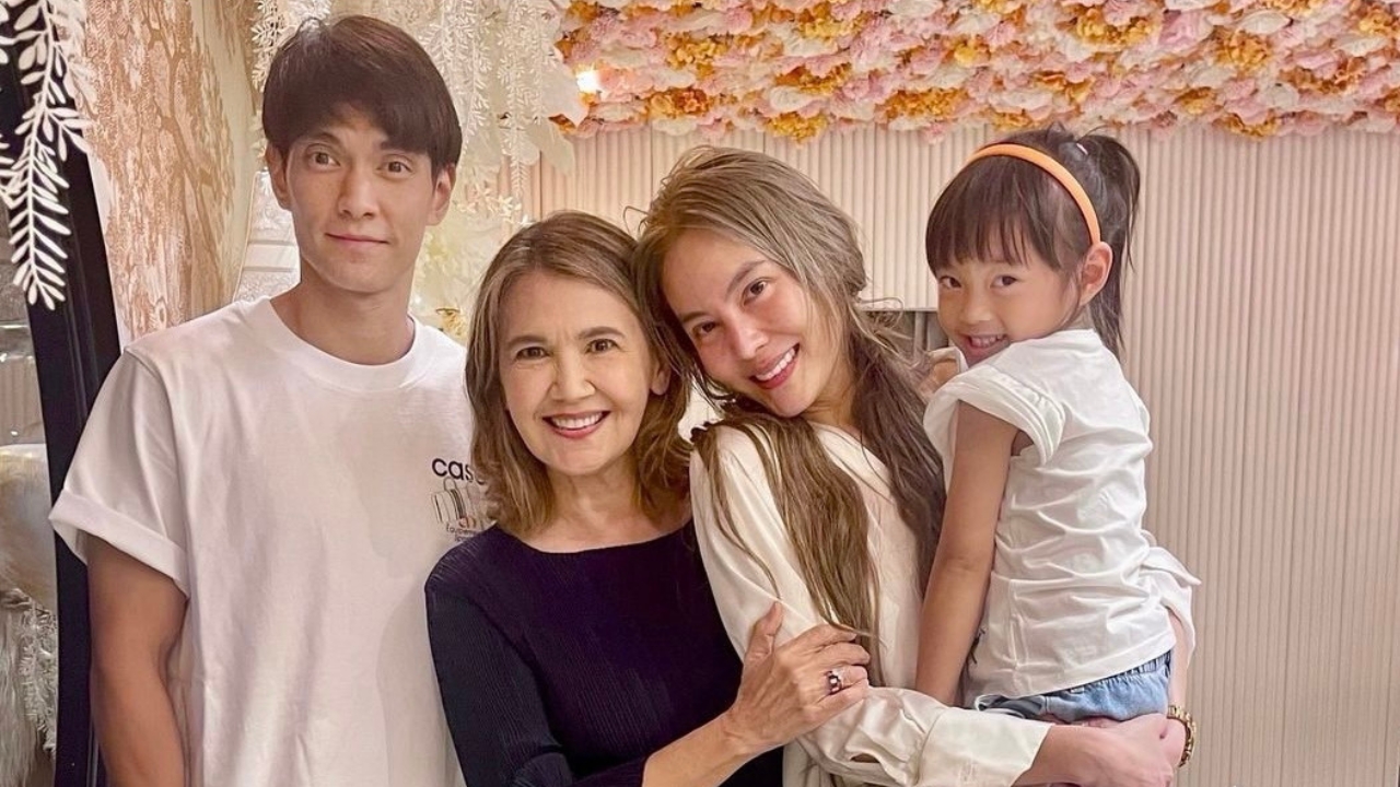 ผู้จัดคนเก่ง เผยภาพที่หลายคนรอคอยของ เจนี่-มิกกี้ เห็นแล้วสุดอบอุ่น  