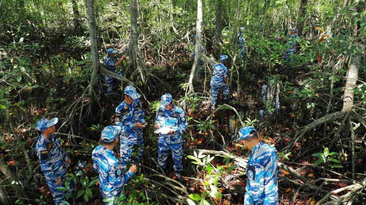 "พัชรวาท" เชิดชู จนท.พิทักษ์ป่า รักษาทะเล “วันเจ้าหน้าที่พิทักษ์ป่าโลก” 