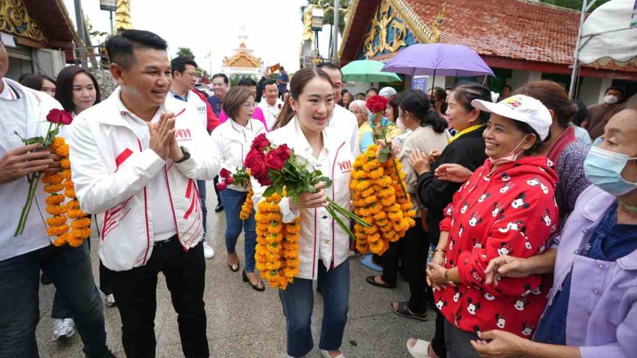 "แพทองธาร" อ้อน ขอผู้สมัครนายก อบจ.พะเยา ของเพื่อไทย กลับไปรับใช้ประชาชน