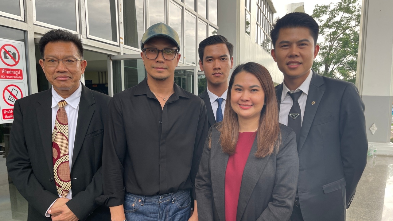 หนุ่ม กะลา-จูน ขึ้นศาลไกล่เกลี่ย ยอมถอนฟ้อง-เตรียมหย่า 25 ก.ค.นี้