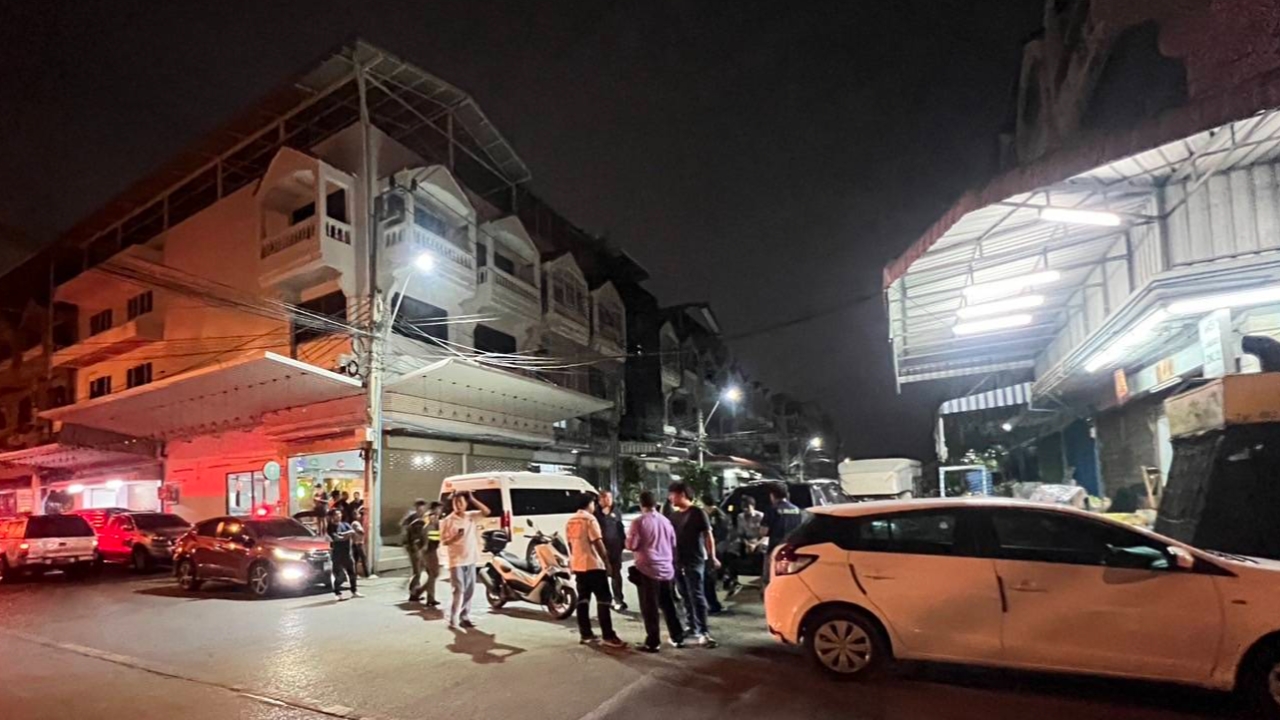 สยบชายคลั่ง ยิงสวนตำรวจ ตาย 1 เจ็บ 1 "รอง ผกก.ป.สน.ท่าข้าม" พลีชีพ  