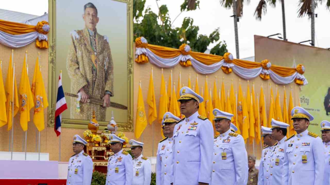 "มหาดไทย" จัดพิธีเชิญคนโทน้ำพระพุทธมนต์ศักดิ์สิทธิ์ไปยังวัดพระเชตุพนฯ 