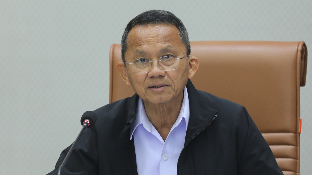 "สมศักดิ์" เร่งรัดแก้ยาเสพติด ปลื้มดึงผู้เสพบำบัดได้เกินเป้า