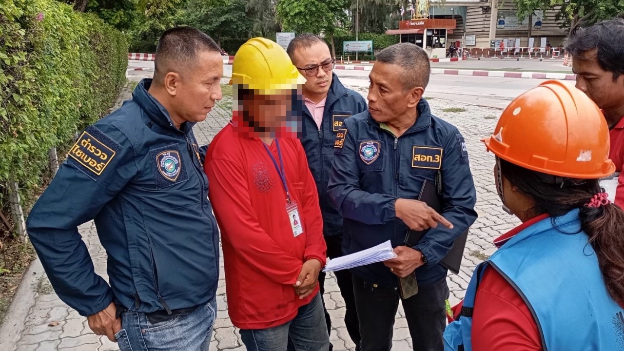 จับหนุ่มบัญชีม้า เครือข่ายเว็บพนันรายใหญ่แก๊งจีนเทา เงินหมุนมากกว่า 1,400 ล้าน