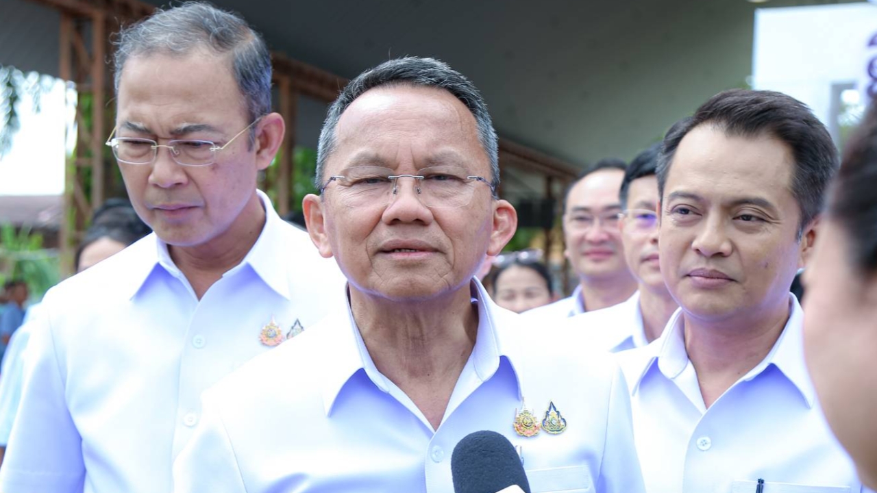 "สมศักดิ์" เยี่ยม รพ.อรัญฯ พบปะ อสม.-ลุยทำกฎหมายสร้างความมั่นคง