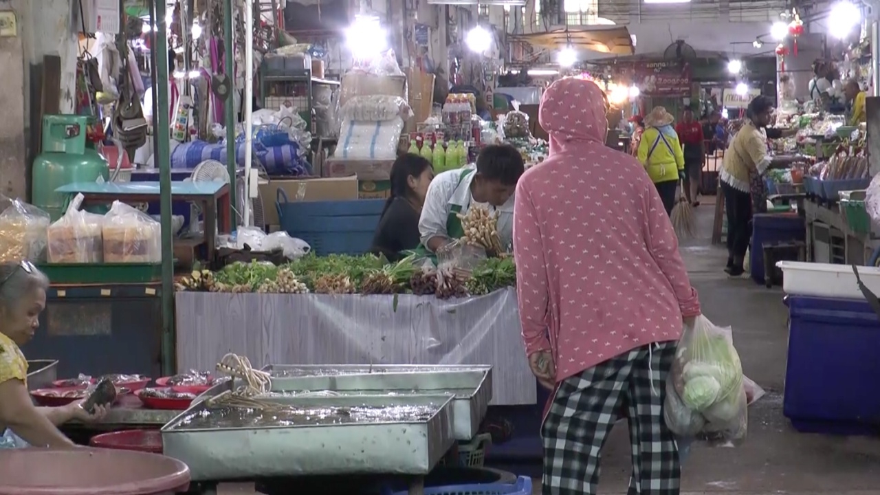 แม่ค้าและชาวบ้านบุรีรัมย์ยังหวังเงินดิจิทัล 1 หมื่น เพื่อแบ่งเบาภาระค่าใช้จ่าย