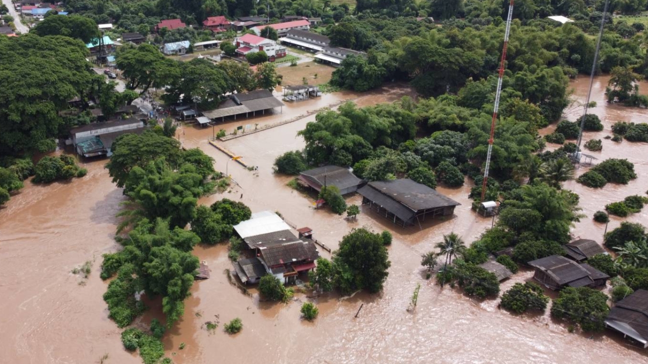 “เชียงใหม่ฝนตกหนัก ท่วมดอยเต่า สูงกว่า 2 เมตร!”