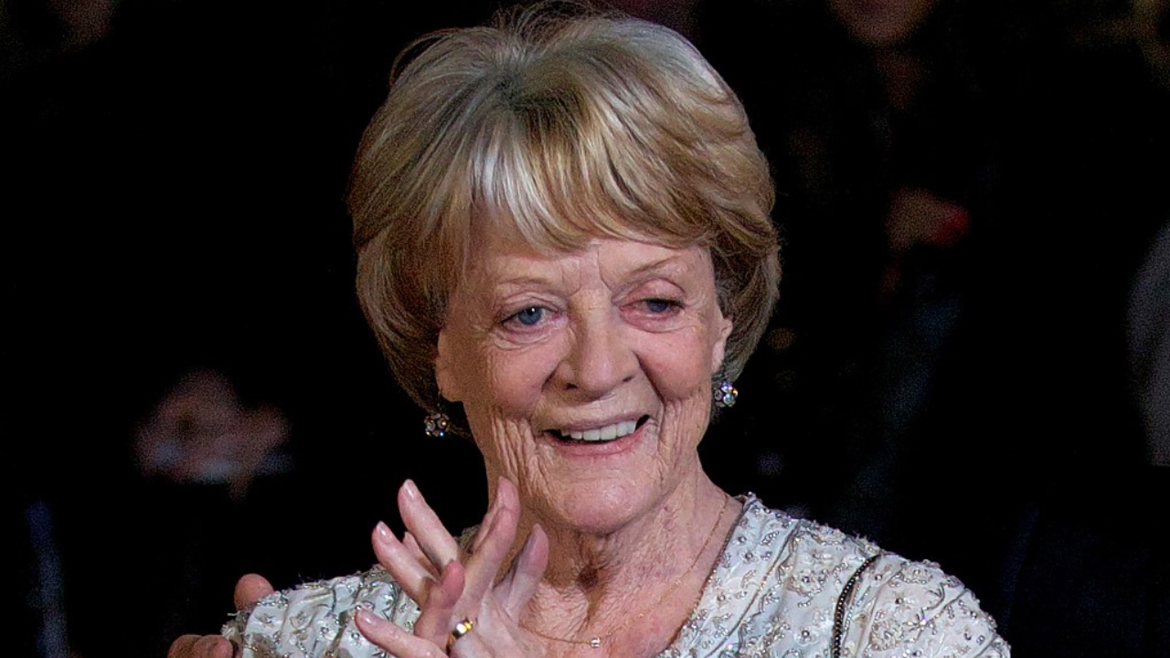 "แม็กกี้ สมิธ" นักแสดงดังจากบทบาท ศาสตราจารย์มักกอนนากัล ในแฮร์รี พอตเตอร์ เสียชีวิตในวัย 89 ปี 