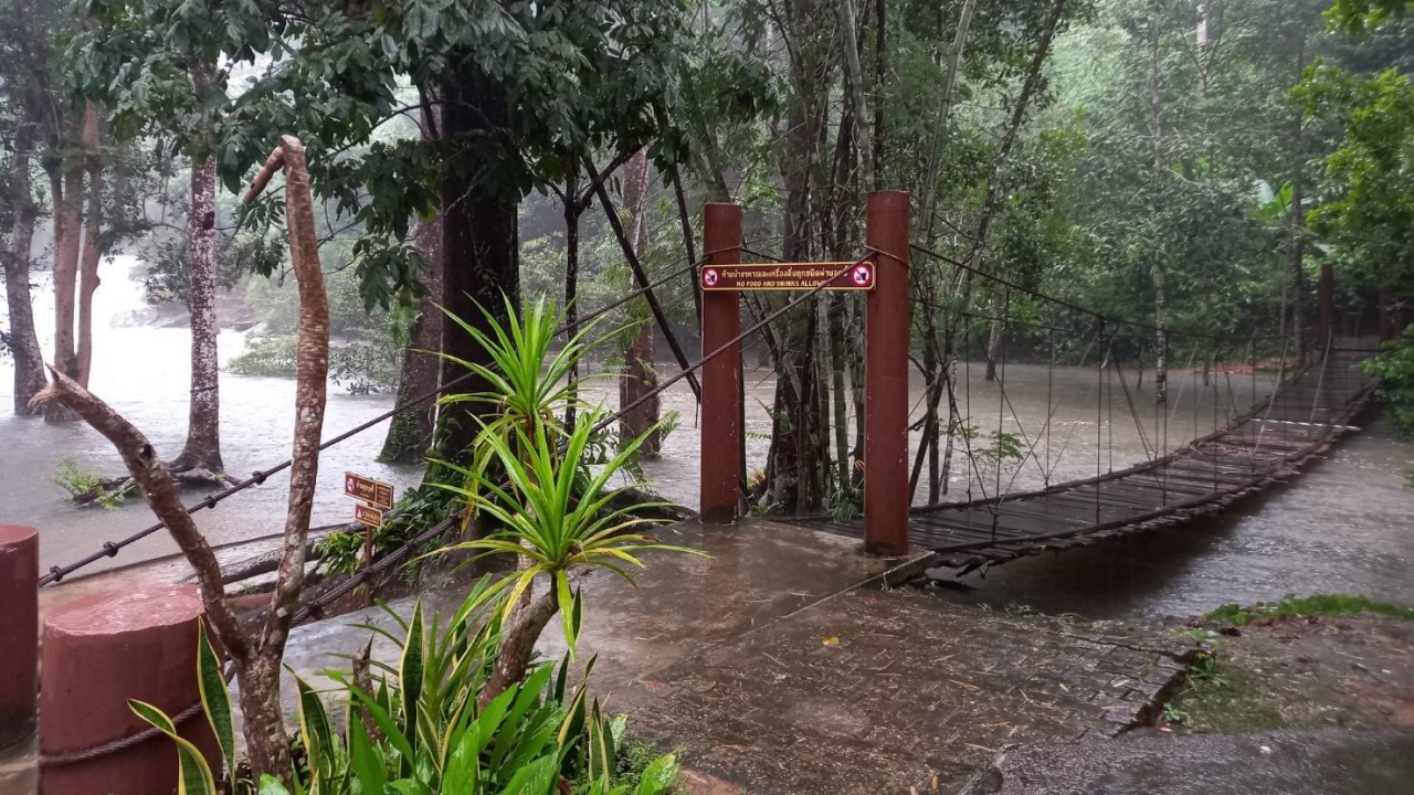 Temporary closure of Nakhii Waterfall and Cave after heavy rain