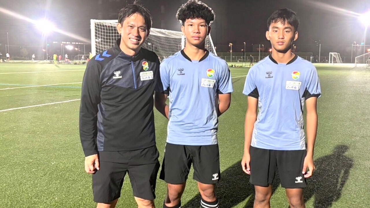  เจแปนสไตล์! “เจฟ-เมย์เซย์” ชื่นชม 2 เยาวชนไทยโชว์สกิลฝีเท้าที่ญี่ปุ่น