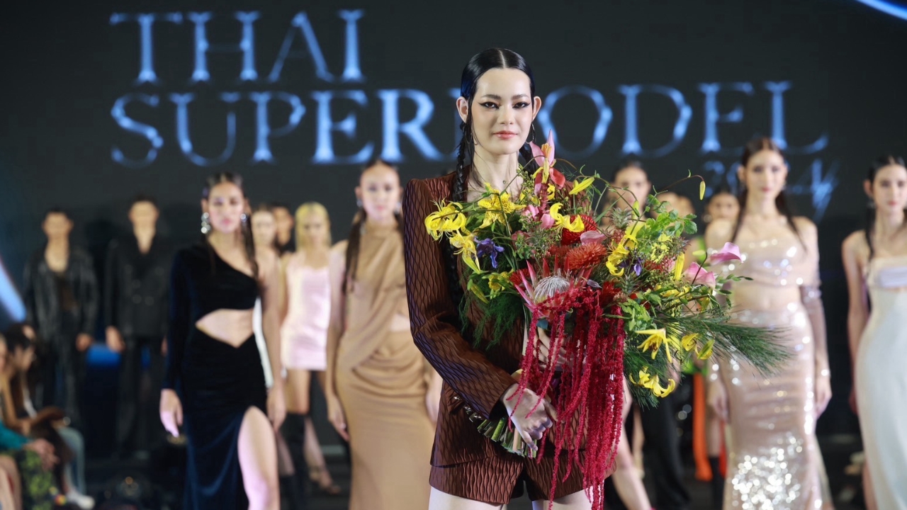 เอล่า สาวลูกครึ่งไทยอังกฤษ คว้ารางวัลใหญ่ตำแหน่งพิเศษ Photogenic Model