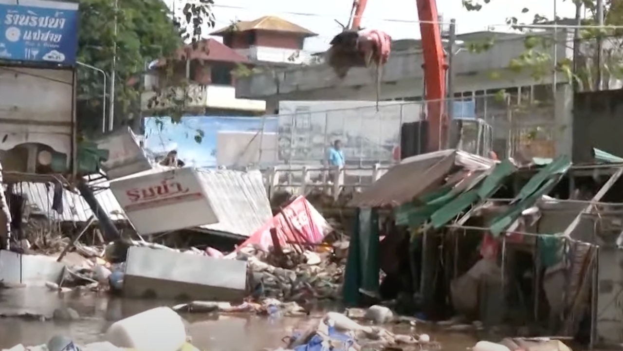 บิ๊กคลีนนิ่ง "แม่สาย" ผงะ! โลงเย็น มีร่างผู้เสียชีวิต โผล่กลางตลาด