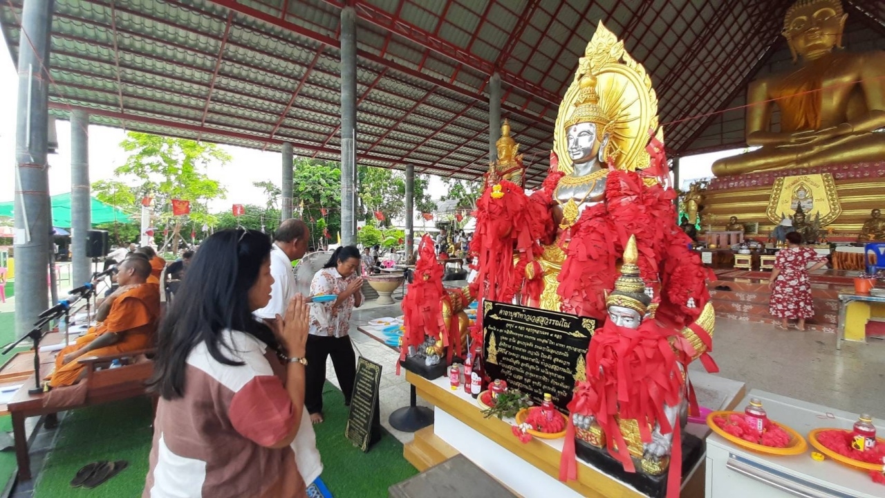 เซลล์สาวได้โชค 2 ชั้น มาแก้บน "ท้าวเวสสุวรรณ" แถมส่องเลขเด็ด 16/8/67 ไปลุ้นอีก