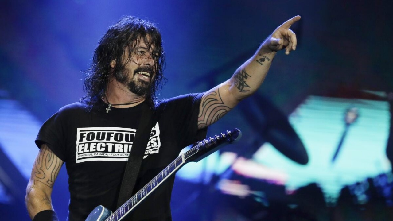 นักร้องนำ "Foo Fighters" ยอมรับนอกใจภรรยา มีลูกนอกสมรส