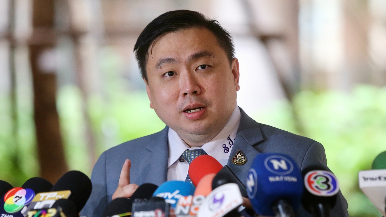 “สามารถ” ไม่เชื่อคลิปหลุดเสียง “ลุงป้อม” ชี้ บ้านจันทร์ส่องหล้าน่าจะมีคลิปมากกว่า