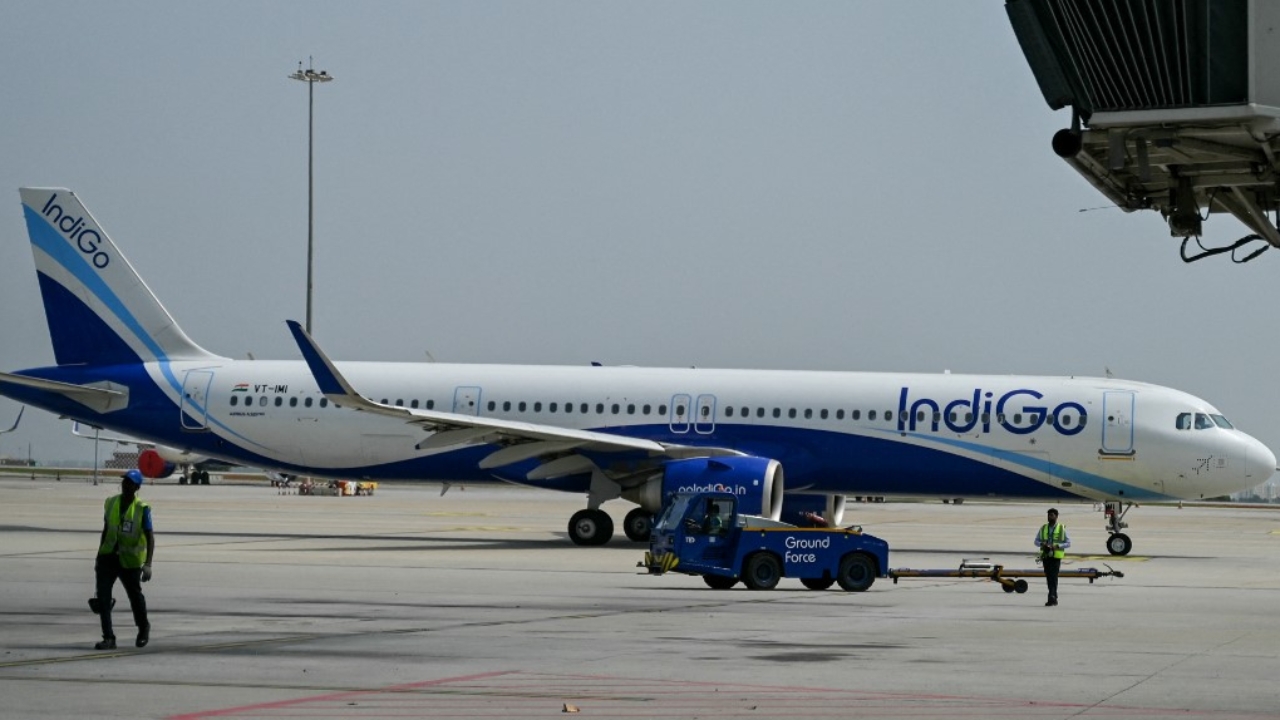 แอร์เสียบนเครื่องบินอินเดีย ผู้โดยสารเป็นลมต้องแจกหน้ากากออกซิเจน (คลิป)