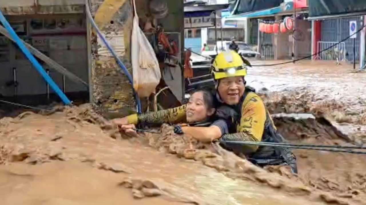 นาทีชีวิต