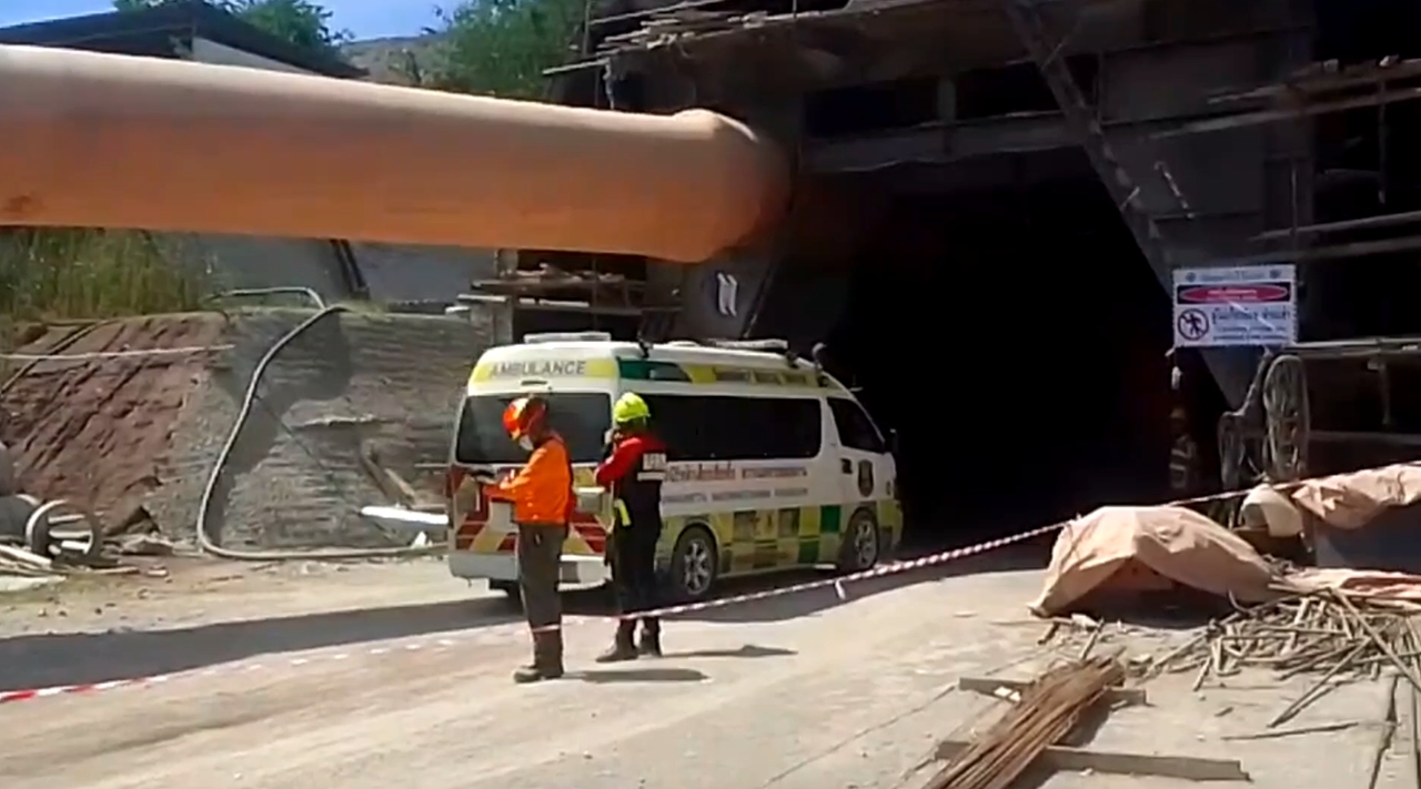 An ambulance van rushed to the collapsed train tunnel hoping to save 3 workers