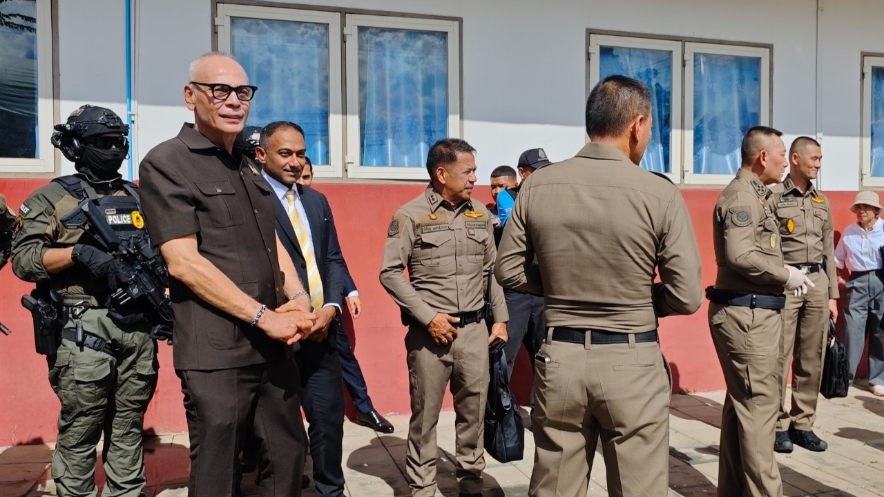 'ชาดา' แถลงร่วมตำรวจ ตัดวงจรลำเลียงยาเสพติด ลอตใหญ่กว่า 1,000 ล้านบาท