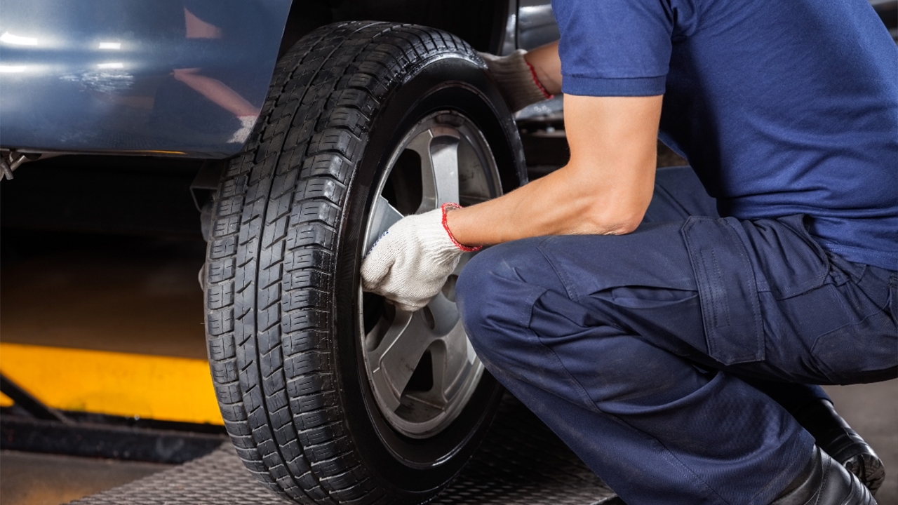 แชร์ 2 วิธีปะยางรถยนต์ พร้อมรับมือยางรถยนต์รั่ว ยางรถยนต์แบนในกรณีฉุกเฉิน