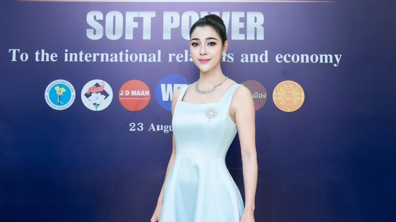 แห่ชื่นชม "จูน นาตาชา" แม่ทัพจัดงานแข่งขันไกด์นำเที่ยว กระตุ้นเศรษฐกิจไทย