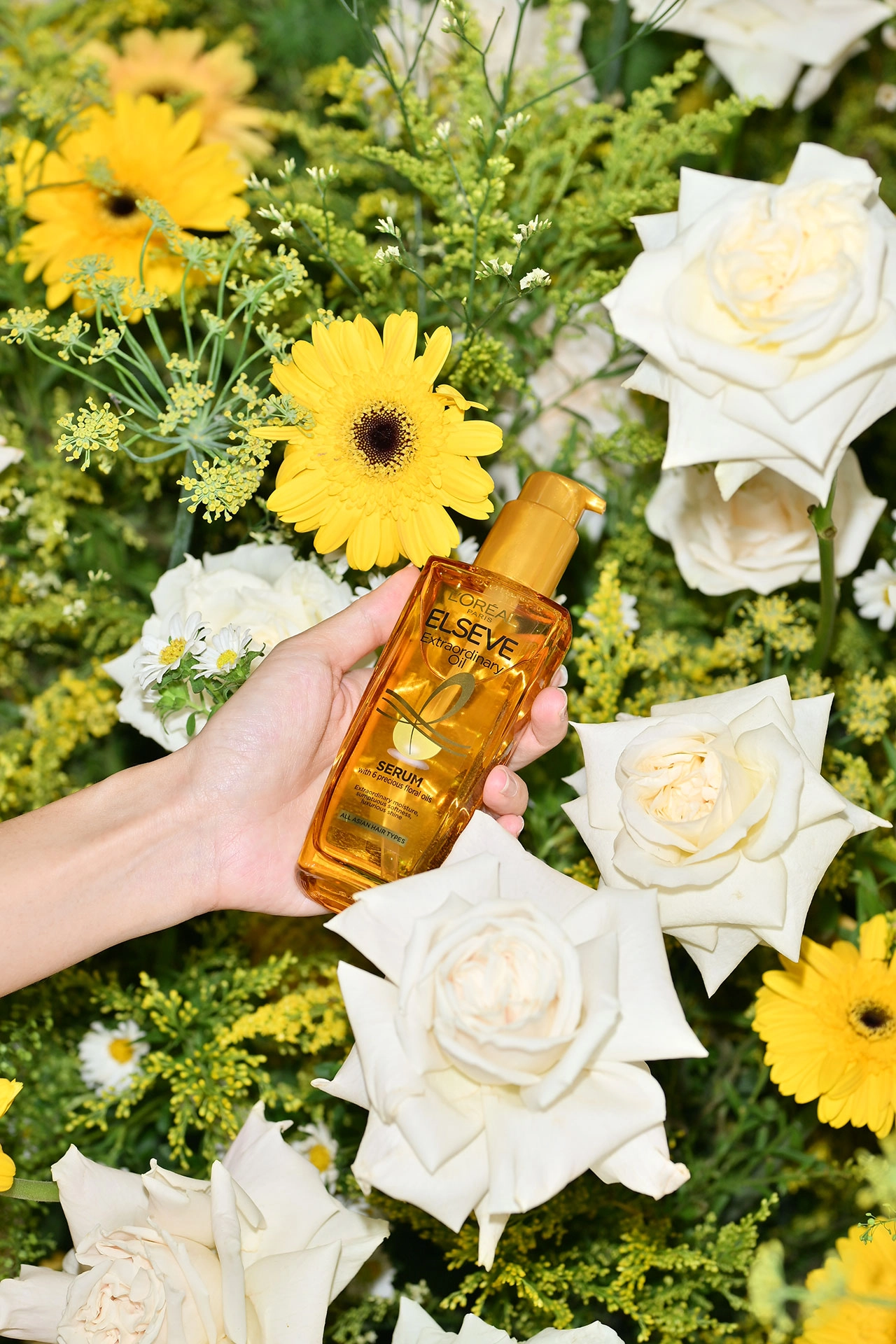 สวยสะกด! ฮันโซฮี ลัดฟ้ามางาน L’Oreal Paris Elseve Extraordinary Oil