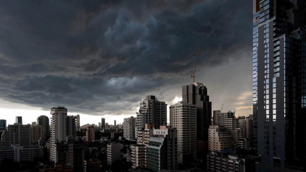 สภาพอากาศวันนี้ กรมอุตุฯ เตือนทั่วไทย ฝนตกหนัก "ภาคเหนือ" อ่วมสุด 80%