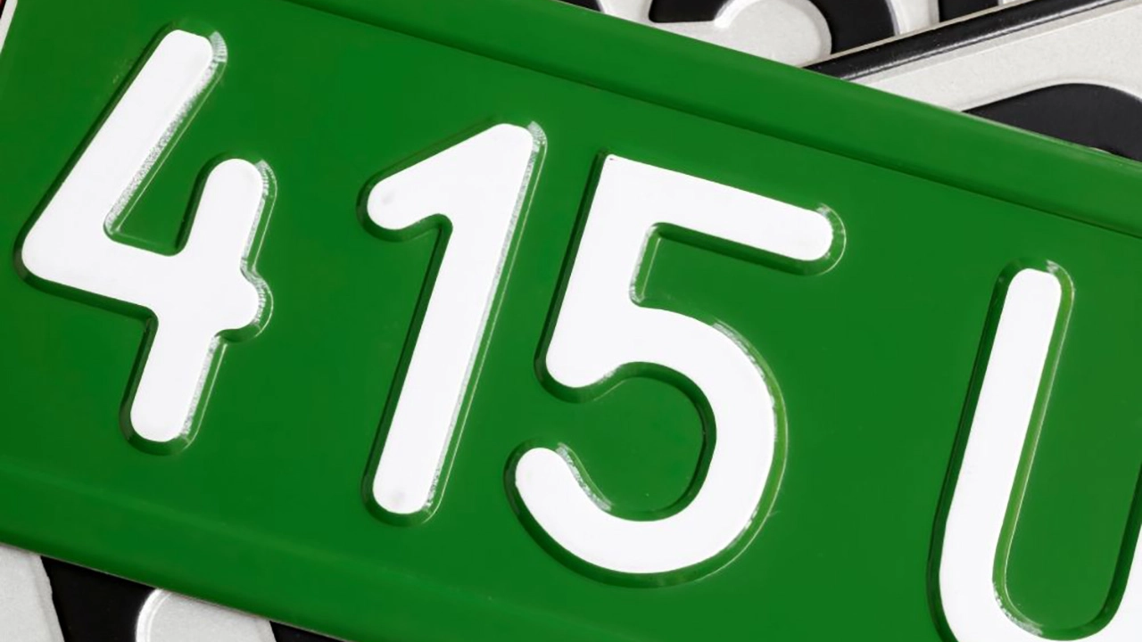 .ทะเบียนรถมงคล ตามวันเกิด ปี 2567 ส่งผลดีกับเจ้าของรถอย่างไรและจำเป็นขนาดไหน?.