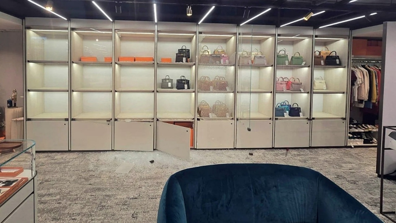 โจรฮ่องกง ยกเค้าร้านกระเป๋าหรู  5 นาที กวาดแอร์เมส 66 ใบ