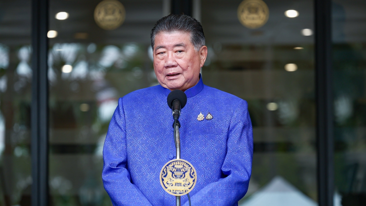 “ภูมิธรรม” บอกแล้วแต่ “เท้ง” ยื่นสภาฯ ปม MOU 44 - ยังไม่น่าห่วง ว้าแดงเตรียมรบเมียนมา