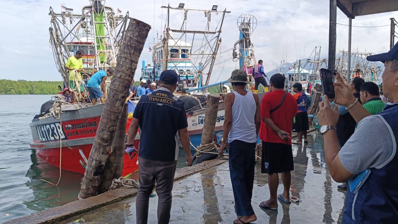 ญาติผู้เคราะห์ร้าย เรือรบพม่ายิงเรือประมงไทย เล่าทั้งน้ำตา หลานเพิ่งลงเรือครั้งแรก