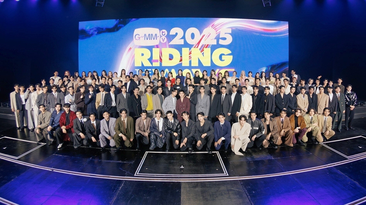 ศิลปินนับร้อยโชว์พาวงาน “GMMTV 2025 RIDING THE WAVE”