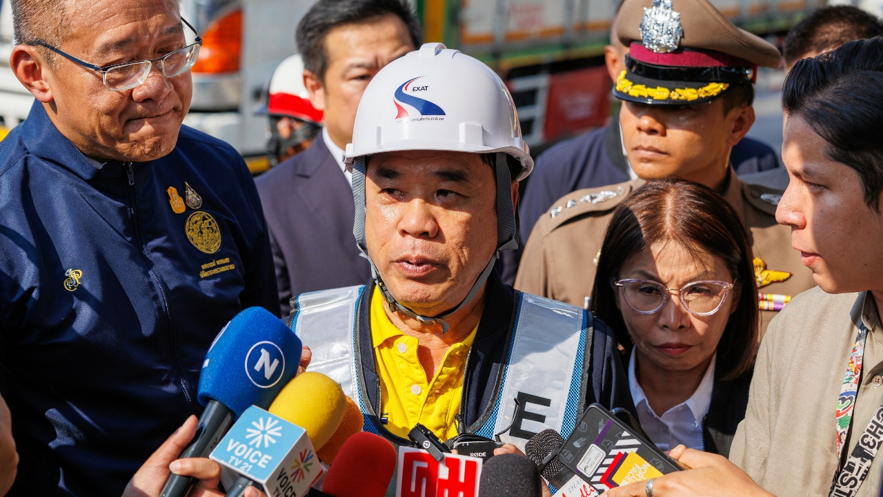 “สุริยะ” เตรียมบินลงพื้นที่ดูเหตุการณ์เครนถล่มพระราม 2 เย็นนี้ หลังประชุม ครม. เสร็จ