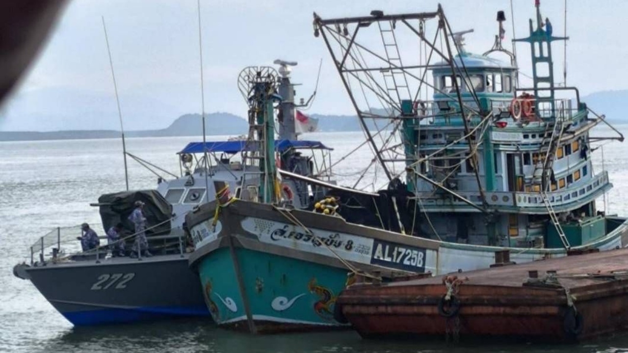 เมียไต้ก๋งเรือรอรับสามี หลังเมียนมาปล่อย 4 คนไทย