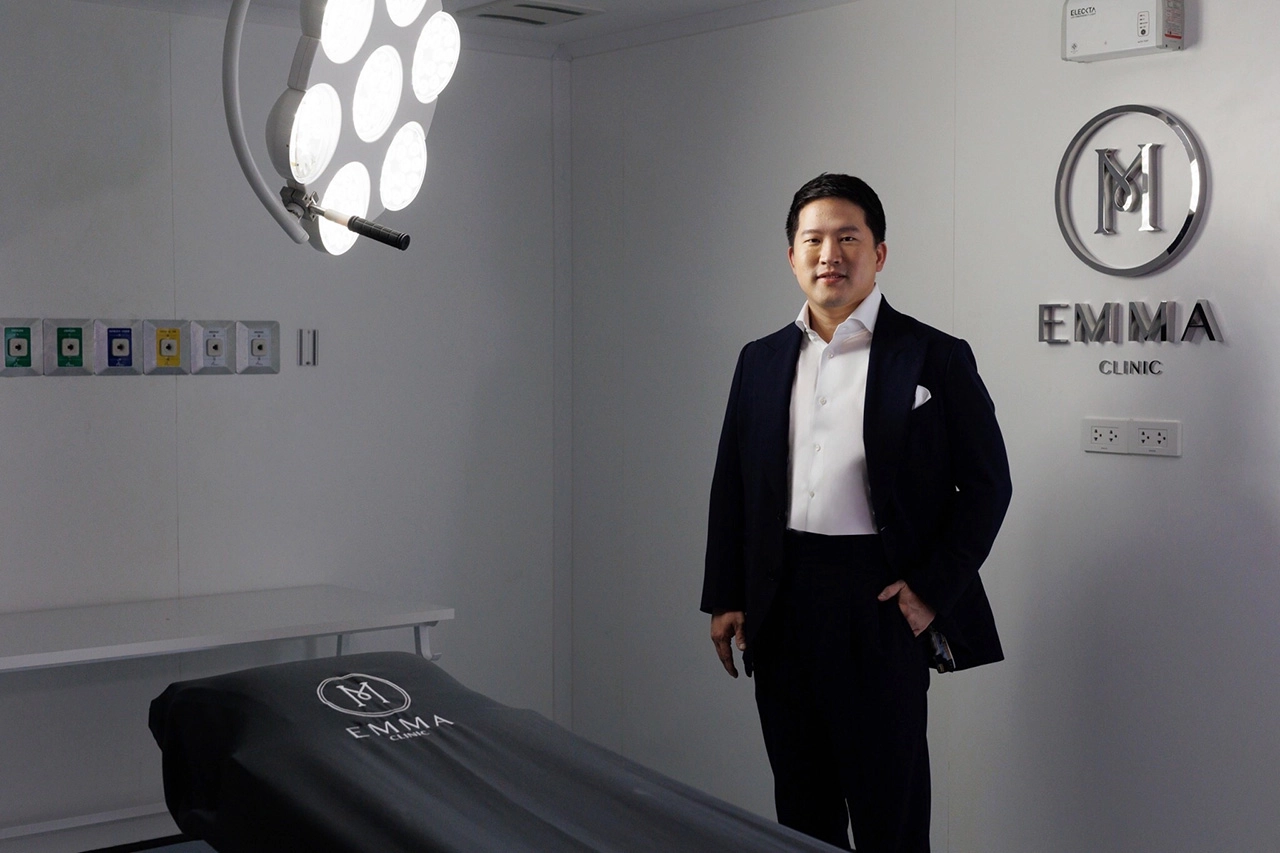 รู้จักคุณหมอวีรกานต์ EMMA CLINIC ศัลยแพทย์ตกแต่งเทคนิคจมูกโอเพ่นกระดูกซี่โครง