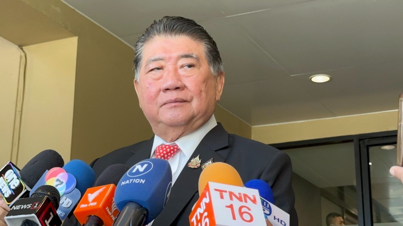 “ภูมิธรรม” เมิน พรรคประชาชน ดึงเรื่องแก้ รธน. มาโจมตี เหน็บสนใจบ้านเมืองหน่อย