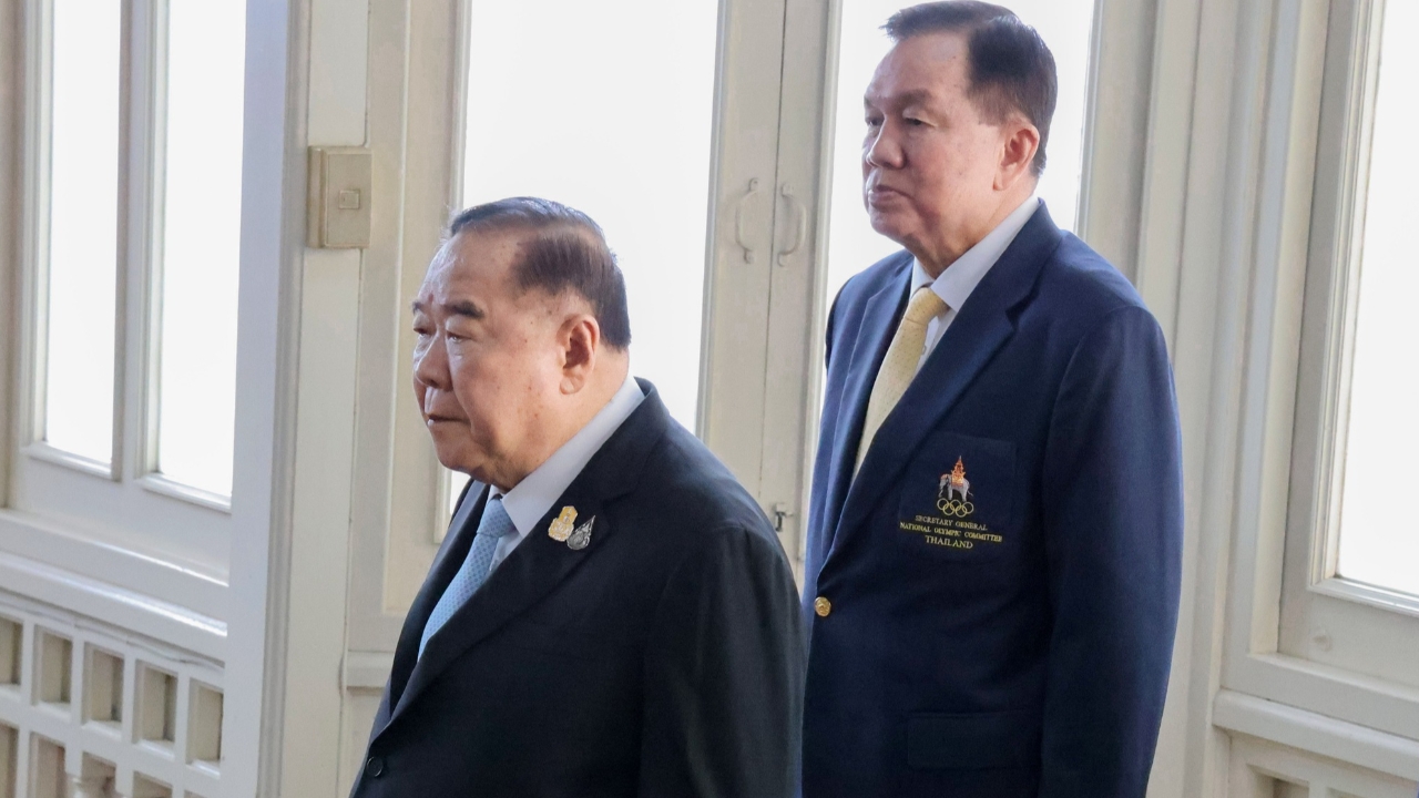 “บิ๊กน้อย” ป้อง “บิ๊กป้อม” ไม่มียกหูเคลียร์ช่วย “สามารถ” อัด หลายคนเข้ามาหาแสง